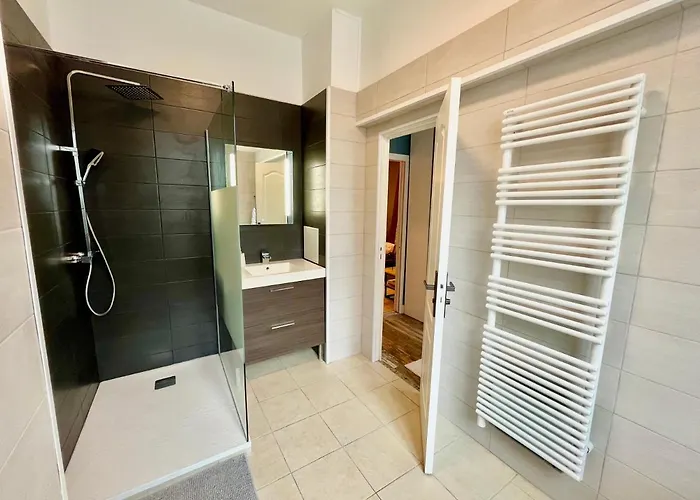 Arthys - Un Extérieur Au Centre-ville *